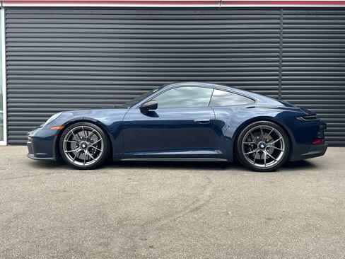 Used 2022 Porsche 911 GT3 RWD image 2