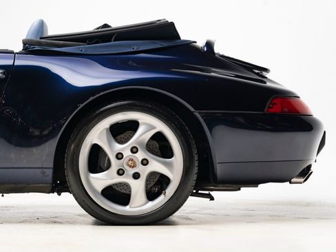 Used 1996 Porsche 911 Carrera RWD image 48