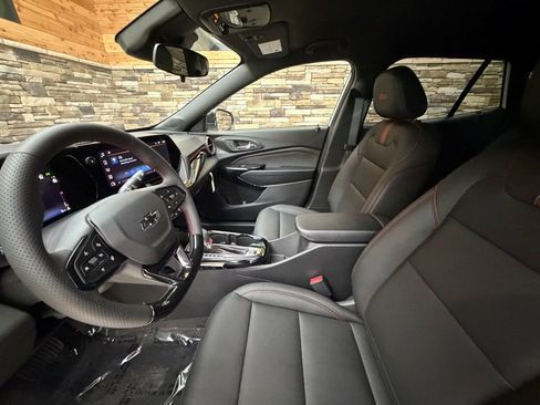 New 2025 Chevrolet Trax RS w/ Driver Confidence Package image 11