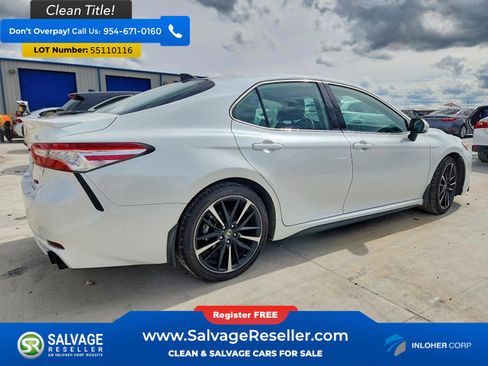 Used 2020 Toyota Camry XSE w/ Navigation Package FWD image 4