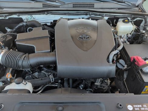 Used 2018 Toyota Tacoma 4x4 Double Cab image 21