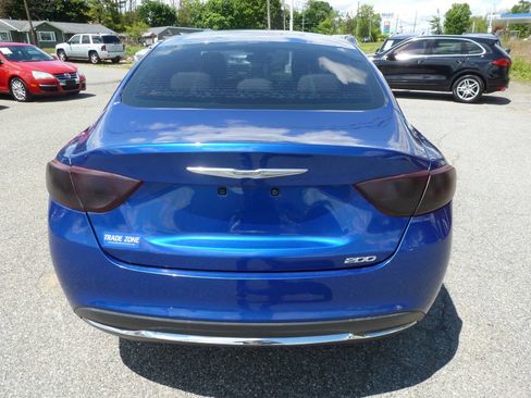 Used 2015 Chrysler 200 Limited FWD image 6