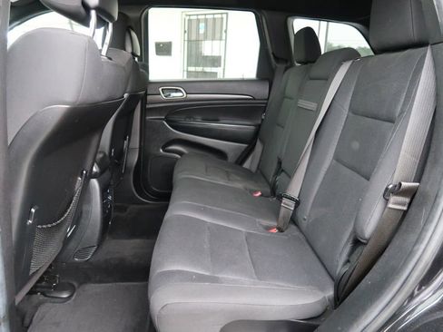 Used 2014 Jeep Grand Cherokee Laredo w/ Quick Order Package 23E AWD/4WD image 7
