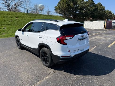 Used 2022 GMC Terrain AT4 w/ Infotainment Package II image 2