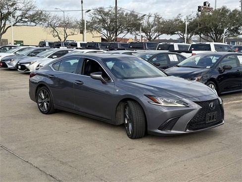 Used 2019 Lexus ES 350 F Sport image 3