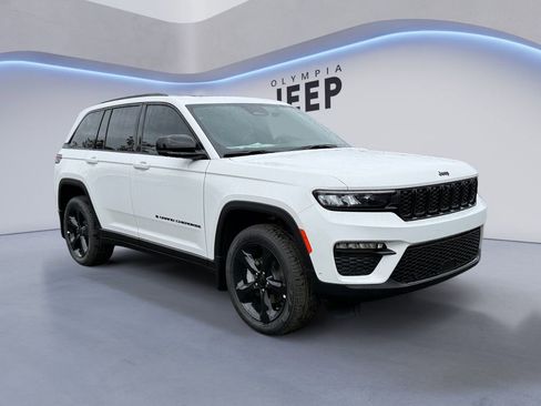 New 2025 Jeep Grand Cherokee Limited w/ Luxury Tech Group II image 9