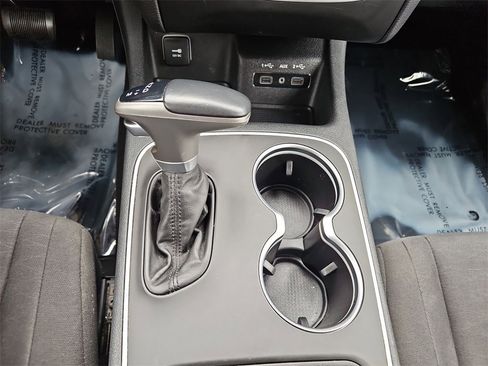 Used 2020 Dodge Durango SXT image 22