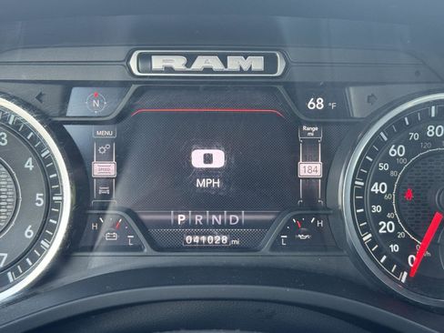 Used 2023 RAM 1500 Laramie AWD/4WD image 21