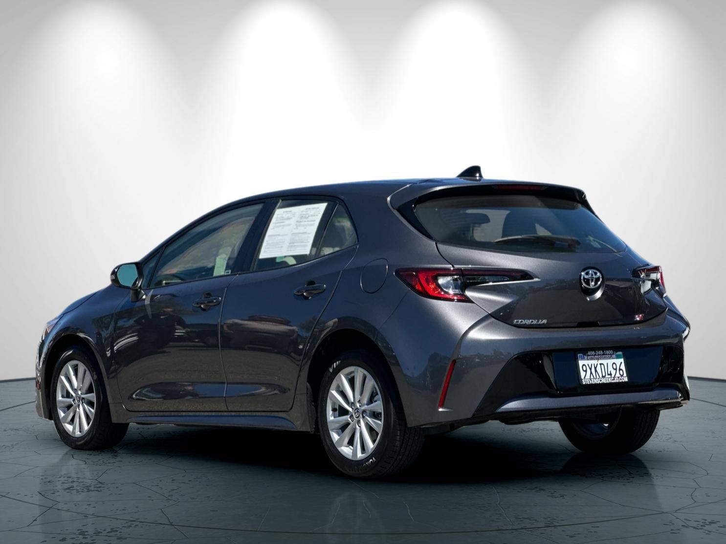 Used 2026 Toyota Corolla SE FWD image 6