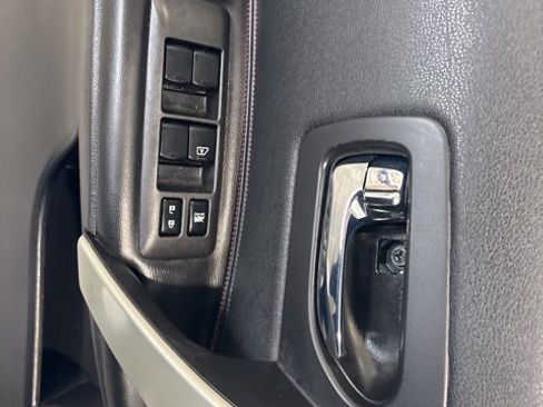 Used 2012 Nissan Rogue SL image 16