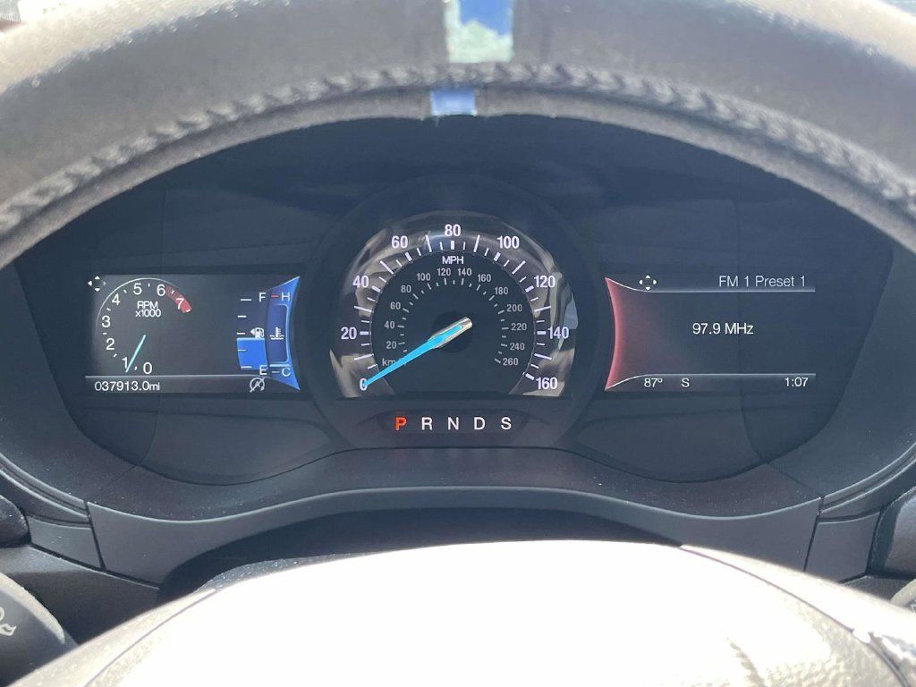 Used 2018 Ford Fusion SE w/ Equipment Group 201A FWD image 22