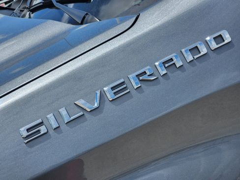 Used 2022 Chevrolet Silverado 1500 LT w/ Bed Protection Package RWD image 12