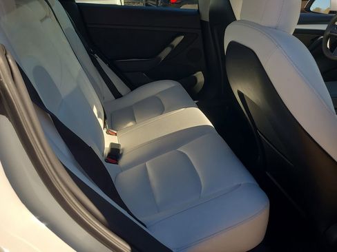 Used 2022 Tesla Model 3 Performance image 19