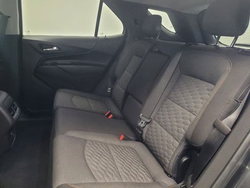 Used 2020 Chevrolet Equinox LT image 18