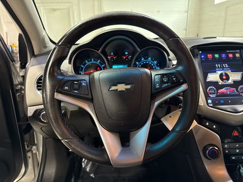 Used 2014 Chevrolet Cruze LT FWD image 10