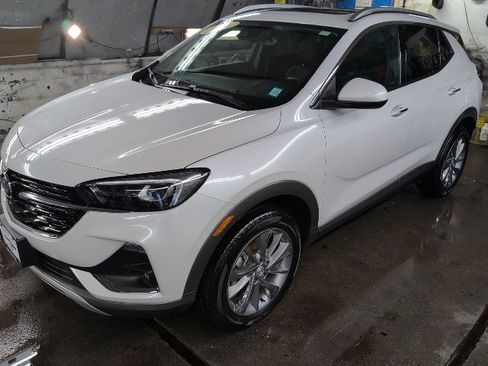 Certified 2022 Buick Encore GX Essence w/ Experience Buick Package image 1