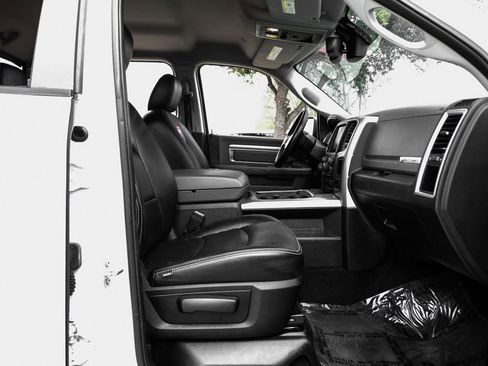 Used 2017 RAM 1500 Big Horn image 32