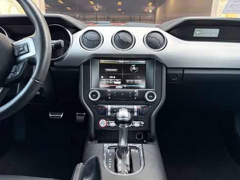 Used 2015 Ford Mustang Premium image 31