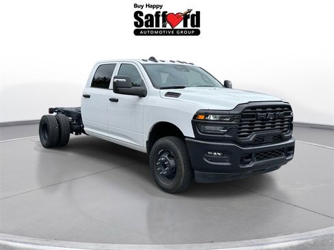 New 2025 RAM 3500 Tradesman image 9