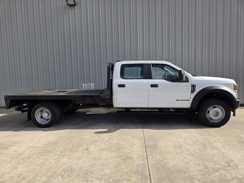 Used 2021 Ford F550 4x4 Crew Cab Super Duty w/ Power Equipment Group image 5