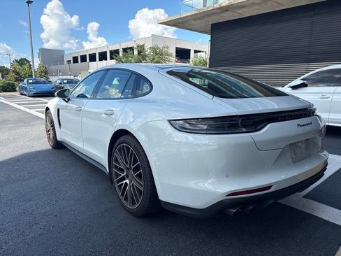 Certified 2023 Porsche Panamera 4 Platinum Edition AWD/4WD image 3