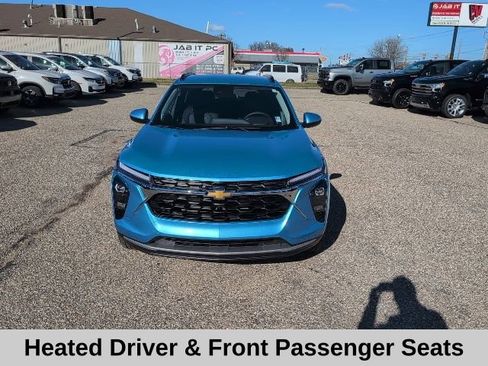 New 2026 Chevrolet Trax LT w/ Driver Confidence Package image 15
