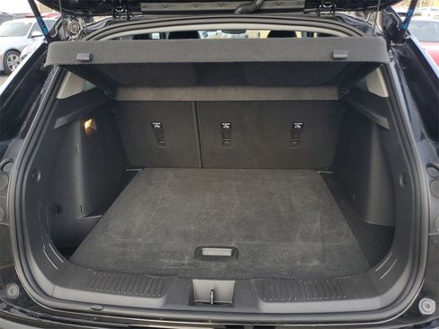 Used 2025 Chevrolet Trax LT image 24