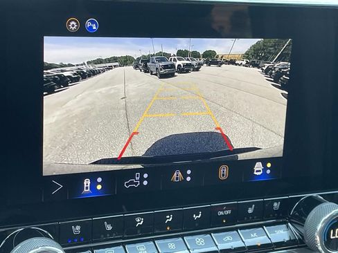New 2026 Chevrolet Colorado Z71 w/ Technology Package AWD/4WD image 17