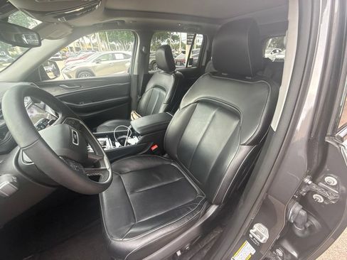 Used 2022 Jeep Grand Cherokee Limited 4xe AWD/4WD image 16
