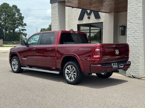 Used 2021 RAM 1500 Laramie w/ Sport Appearance Package AWD/4WD image 10
