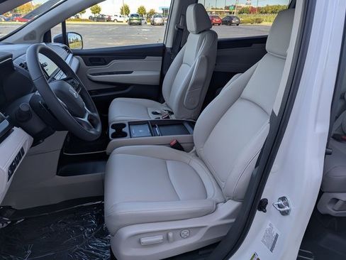 New 2026 Honda Odyssey EX-L image 13