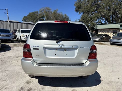 Used 2004 Toyota Highlander 2WD V6 image 6