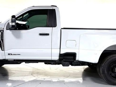 Used 2025 Ford F350 XLT w/ FX4 Off-Road Package AWD/4WD image 7