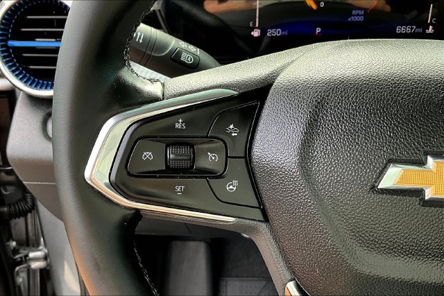 Used 2025 Chevrolet Trax LT w/ Driver Confidence Package FWD image 10