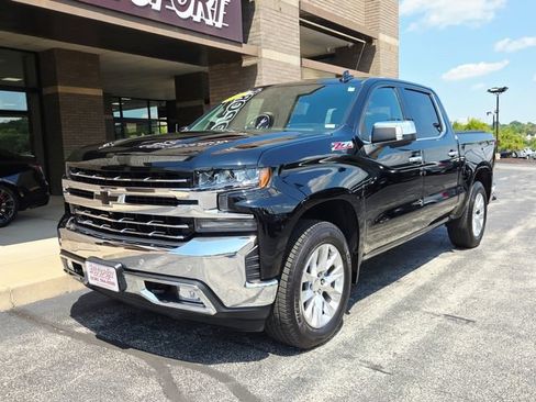 Used 2019 Chevrolet Silverado 1500 LTZ AWD/4WD image 3