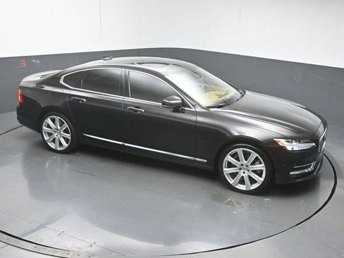 Used 2017 Volvo S90 T6 Inscription w/ Vision Package AWD/4WD image 41