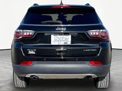 Used 2023 Jeep Compass Limited image 4