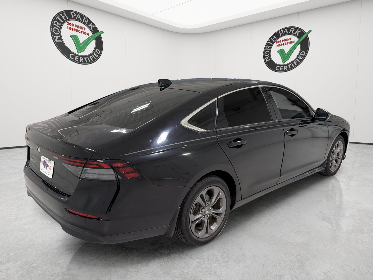 Used 2023 Honda Accord EX image 5
