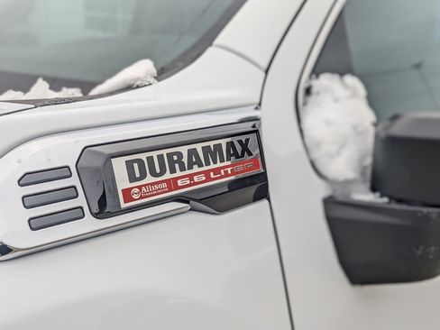 New 2026 GMC Sierra 2500 SLE w/ Preferred Package image 11