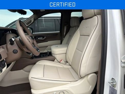 Used 2025 GMC Yukon Denali w/ Denali Reserve Package AWD/4WD image 5