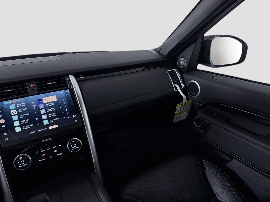 New 2026 Land Rover Discovery S AWD/4WD image 25