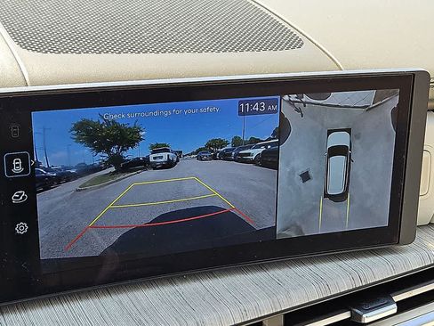 Used 2025 Hyundai Santa Fe Calligraphy AWD/4WD image 19