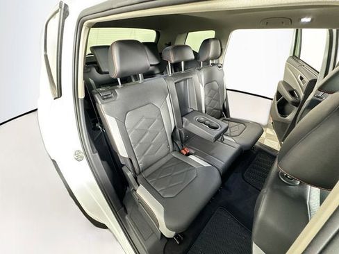 Used 2024 Volkswagen Atlas Peak Edition SEL image 30