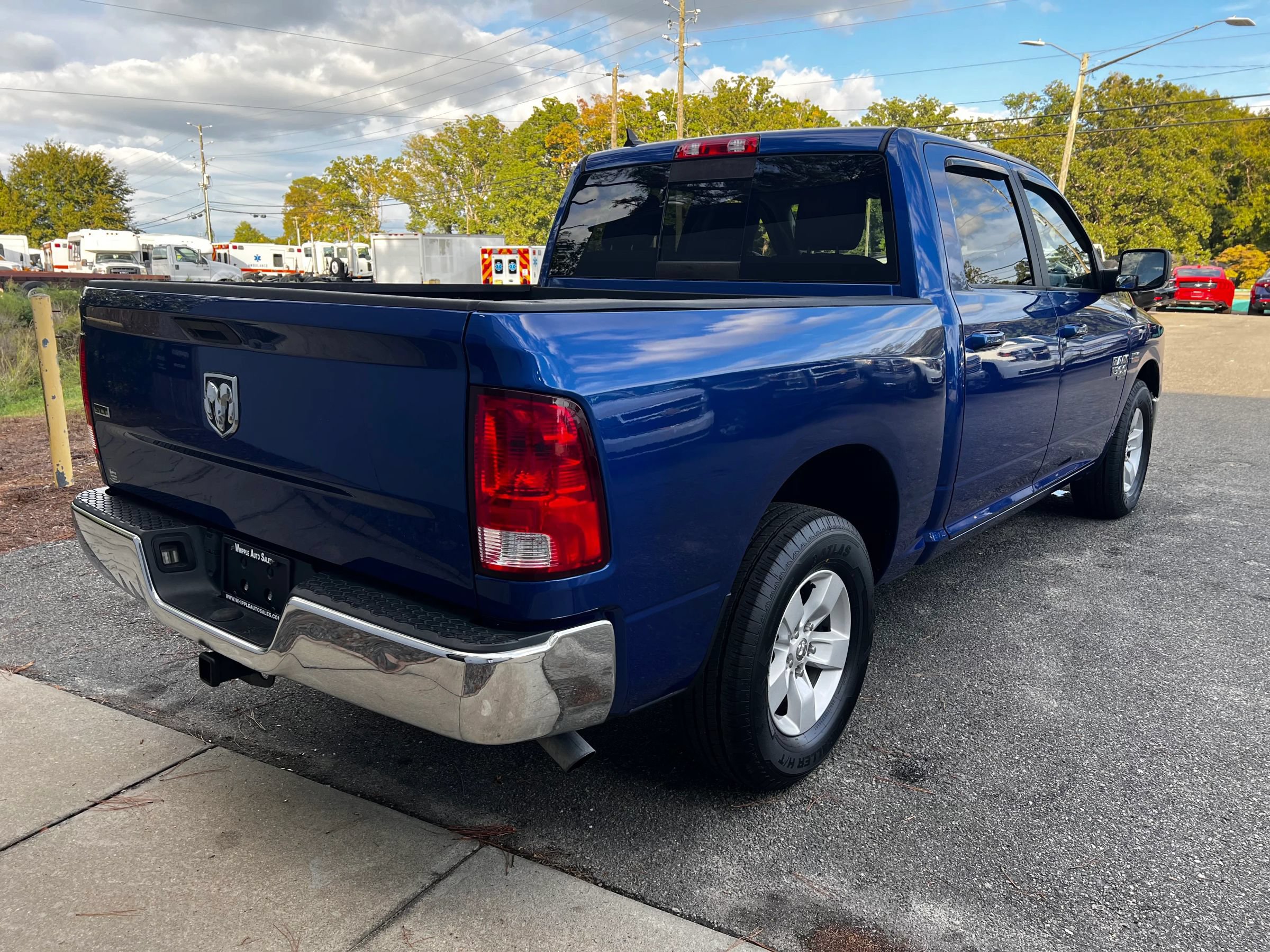 Used 2019 RAM 1500 Classic SLT w/ Luxury Group RWD image 5