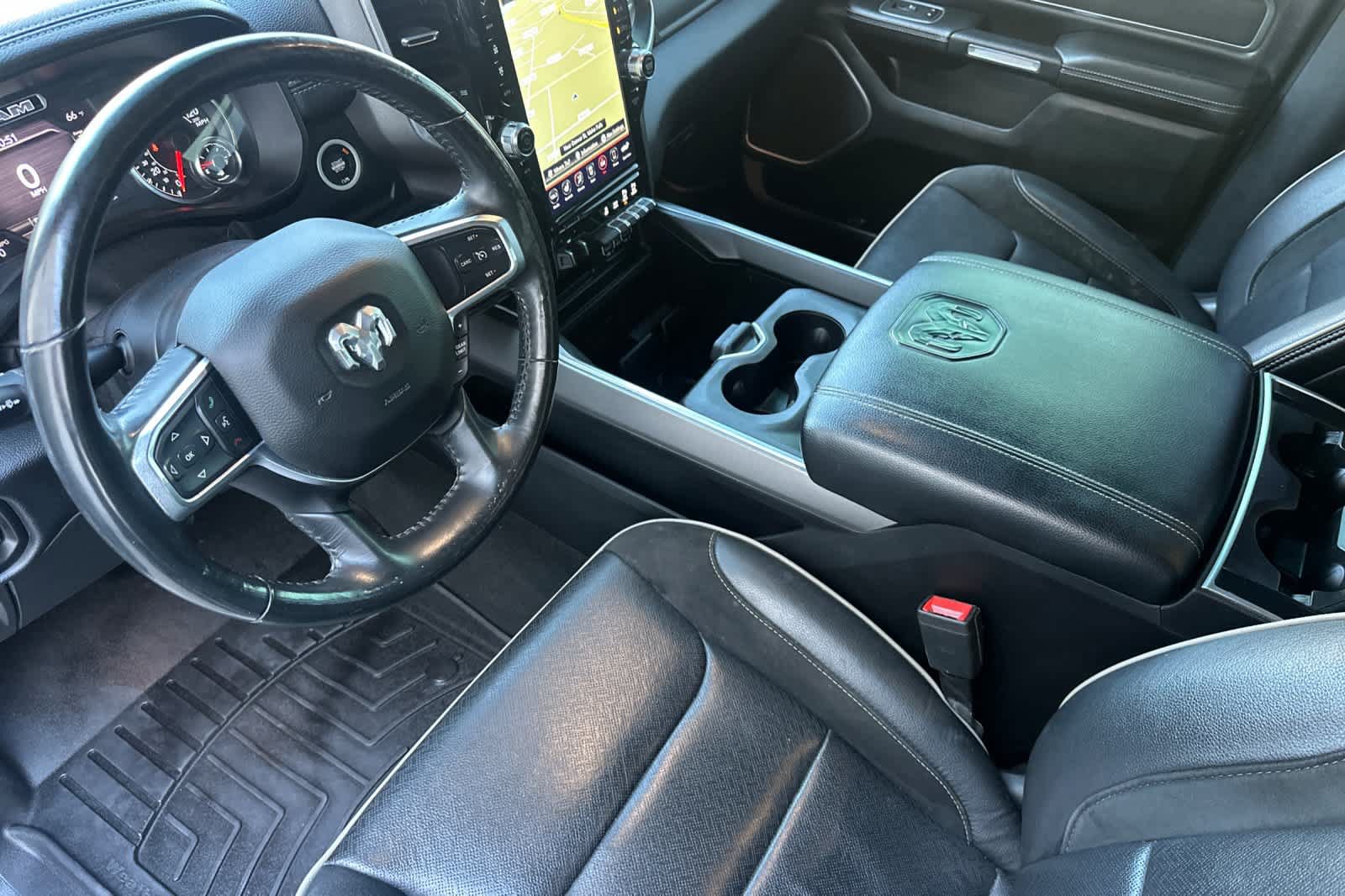 Used 2020 RAM 1500 Laramie AWD/4WD image 11