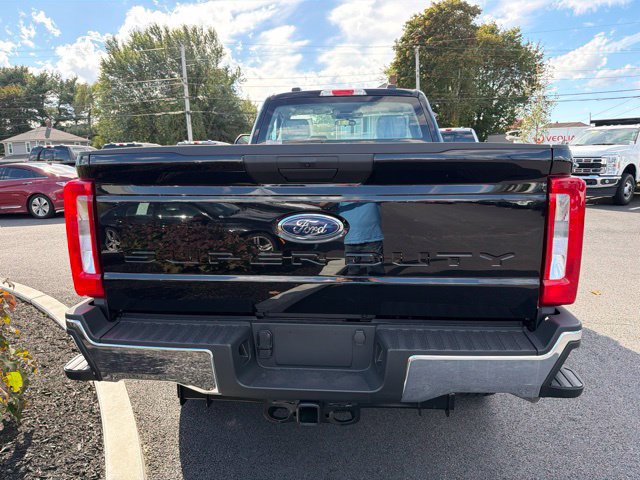 New 2026 Ford F350 XL w/ FX4 Off-Road Package AWD/4WD image 7