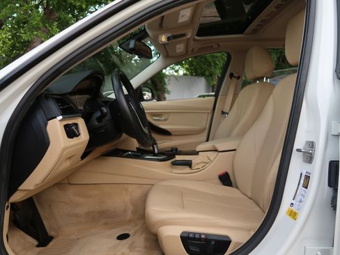 Used 2015 BMW 328i Sedan RWD image 29