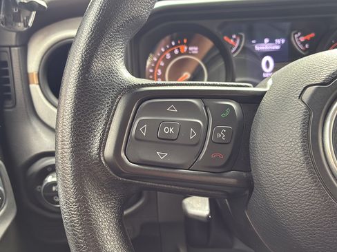 Used 2025 Jeep Gladiator Sport AWD/4WD image 34