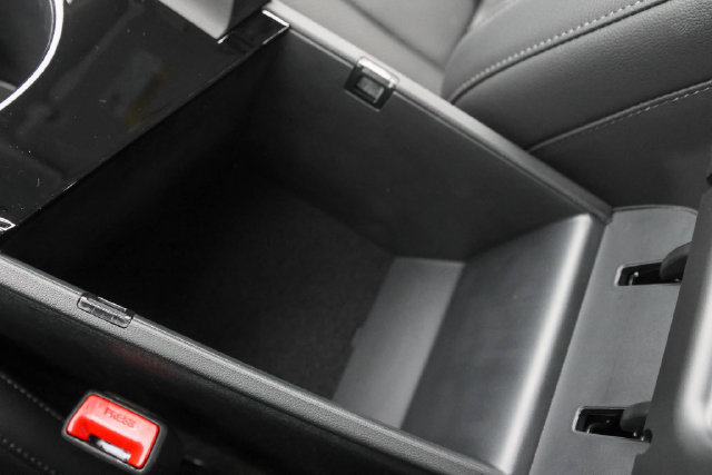 New 2026 Hyundai Elantra Limited FWD image 16