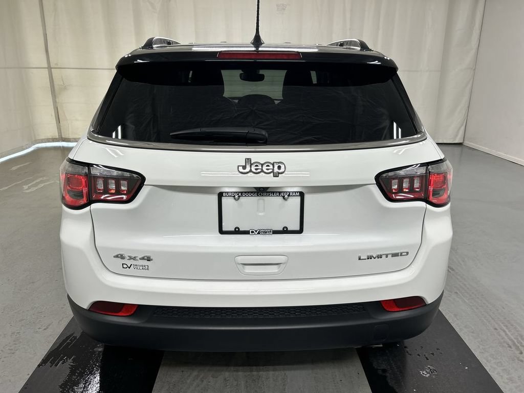 Used 2022 Jeep Compass Limited AWD/4WD image 20